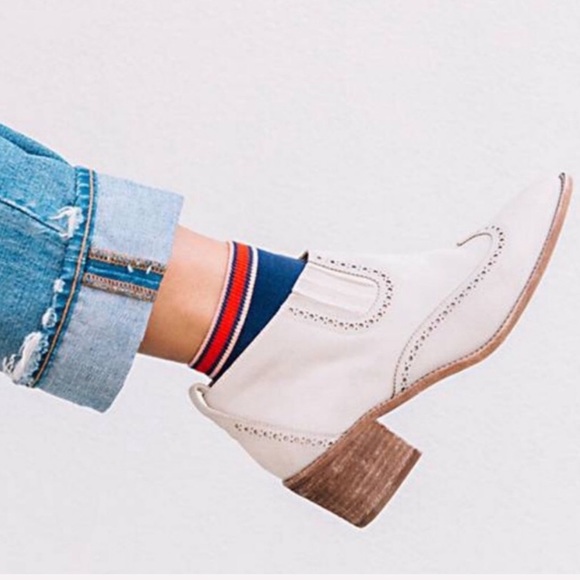 Madewell Shoes - 🌵NWT🌵Madewell ‘The Grayson Brogue Chelsea Boot’